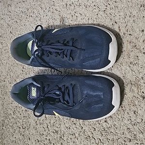 EUC Nike men's shoe sz 11